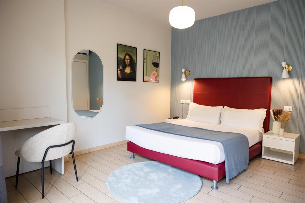 A room at Hotel RossoVino Como